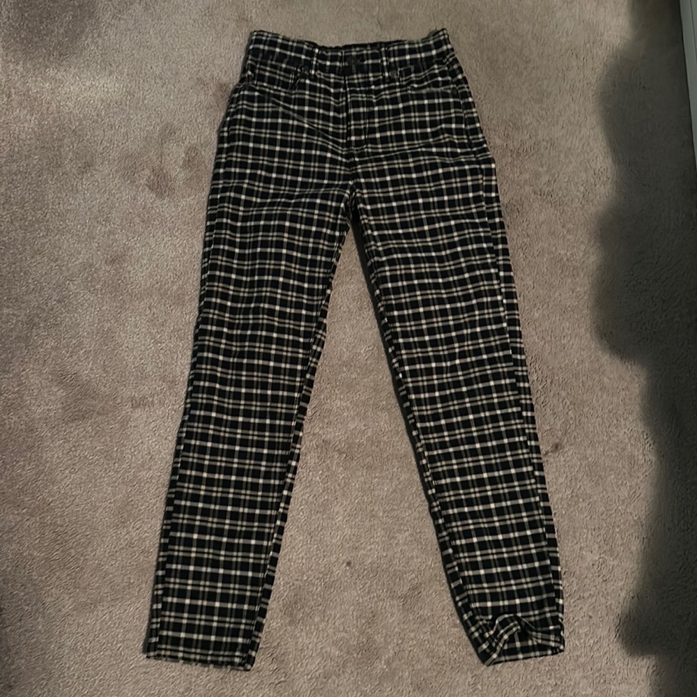 American Eagle plaid mom jean black and tan size 2